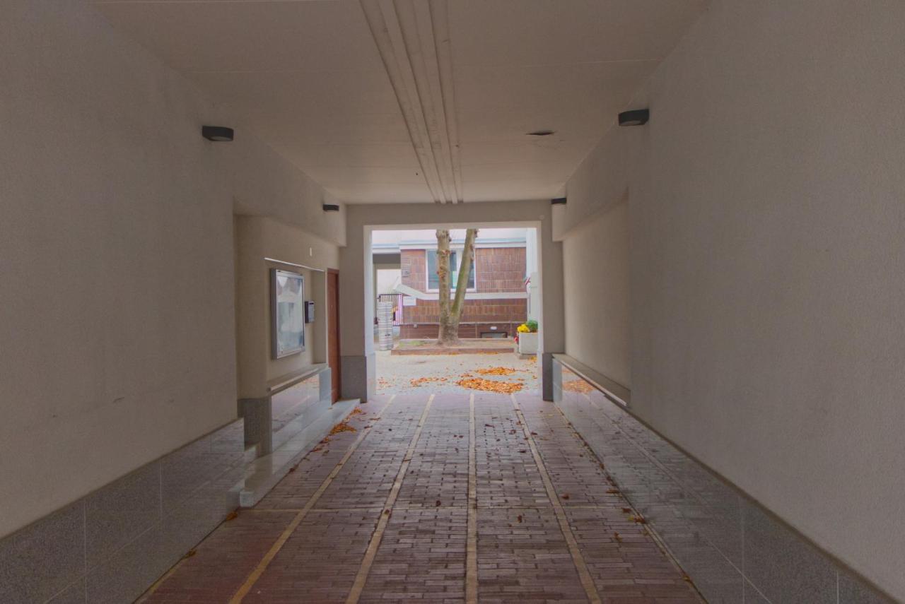 Poznanska Point Apartman Varsó Kültér fotó