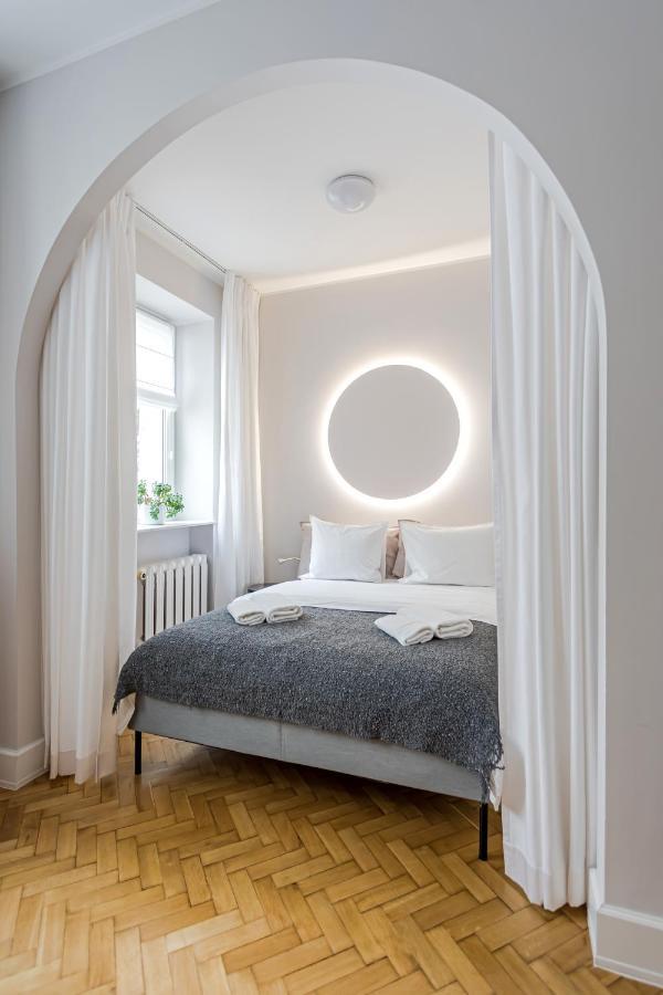 Poznanska Point Apartman Varsó Kültér fotó